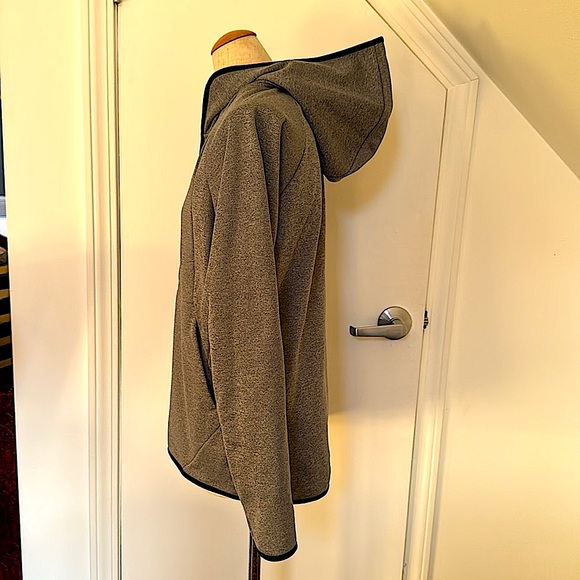 Uniqlo Lined Jacket with Hood! - Picture 2 of 6